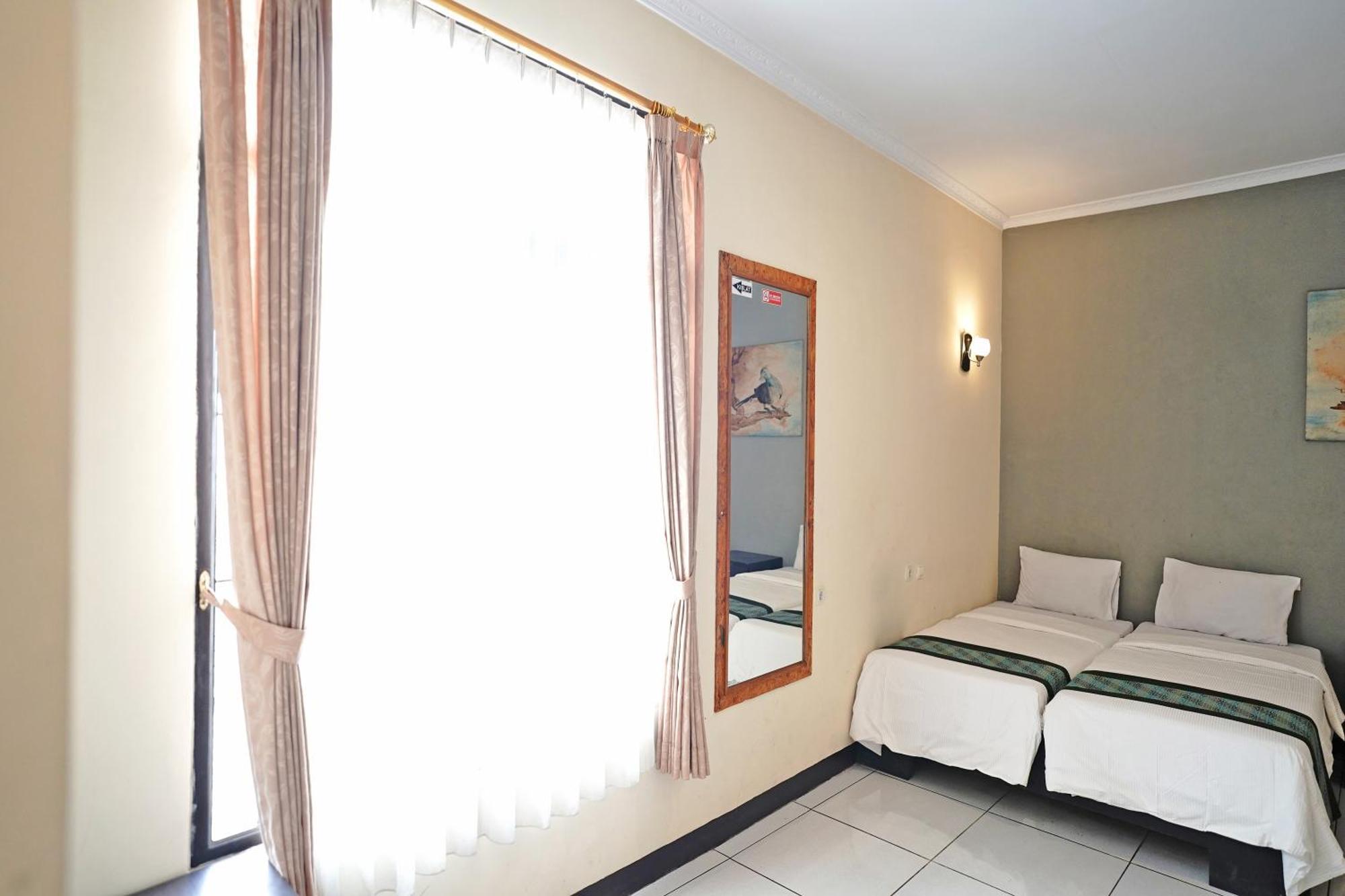 Saung Balibu Hotel Lembang Dış mekan fotoğraf